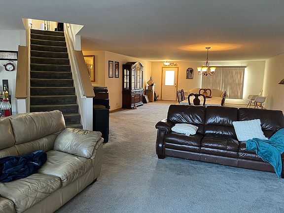 3rd image of 25301 Shannon Dr