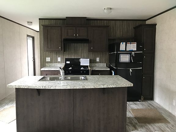 3rd image of 4960 S Seneca St Lot 38