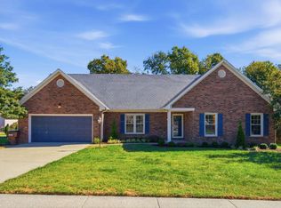 115 S Hill Rd, Versailles, KY 40383