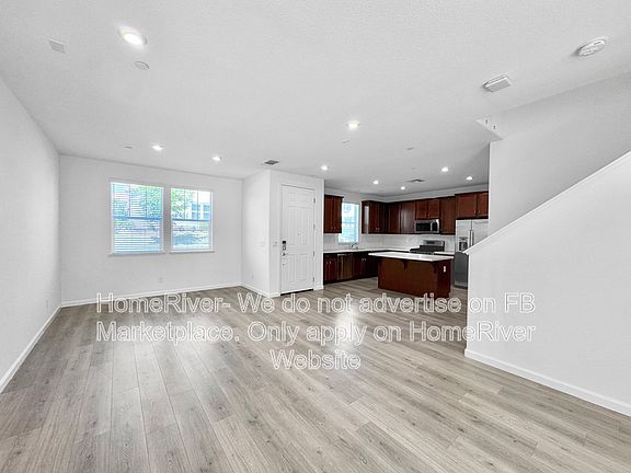 5th image of 1169 Knox Way