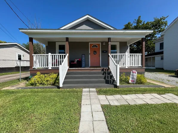 1008 Clarys Dr, Suffolk, VA 23434