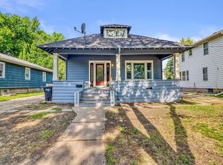 1036 12th St N, Fargo, ND 58102