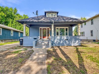 1036 12th St N, Fargo, ND, 58102