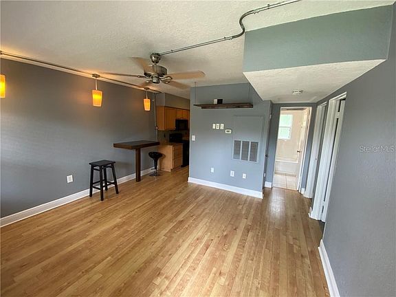 4th image of 225 E New Hampshire St APT 10