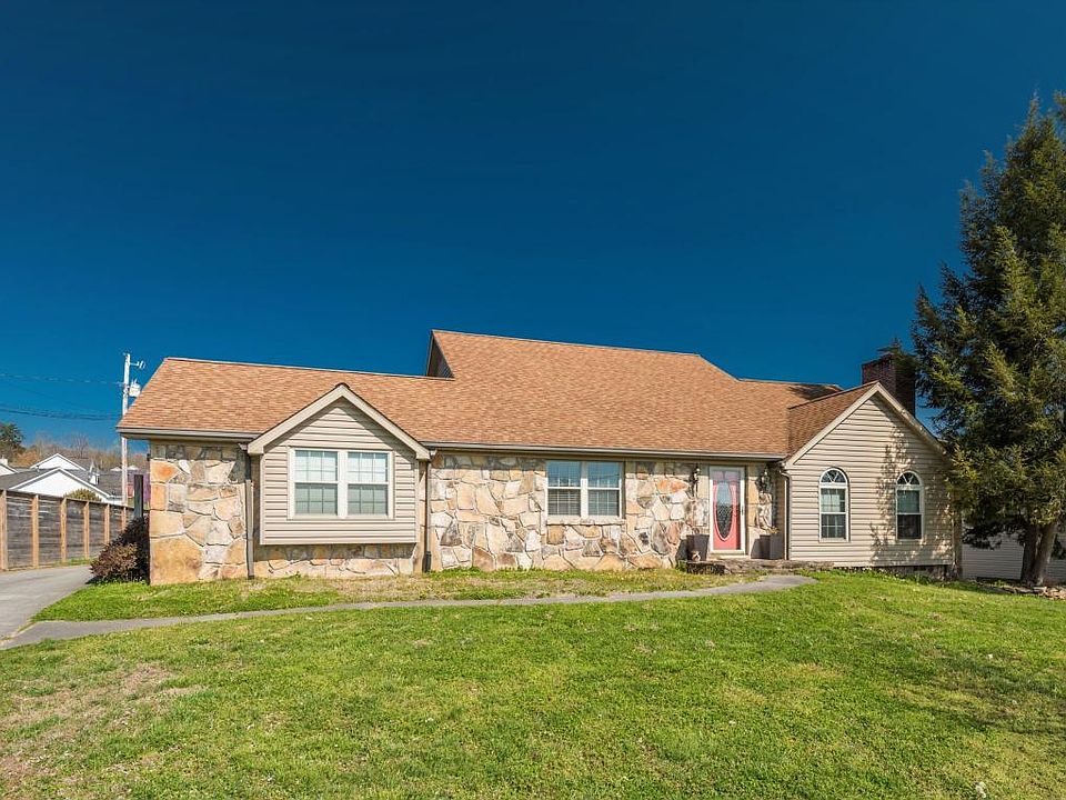 1st image of 4409 Fringe Tree Dr