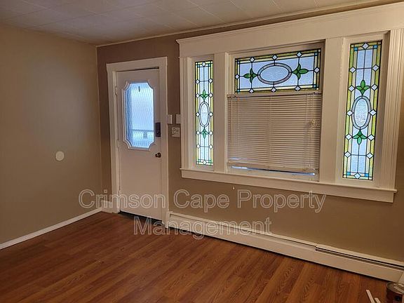 2nd image of 25 Myrick St