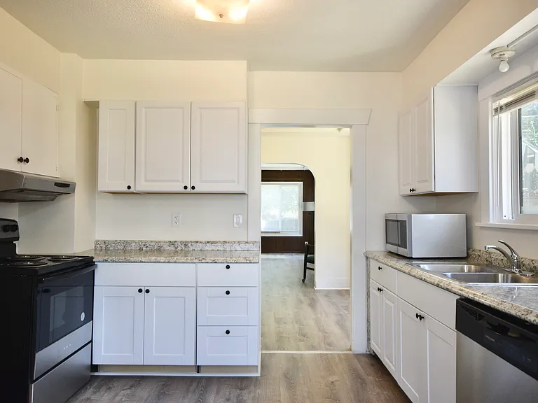 5841 NE 18th Ave — Photo 44