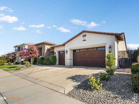 3rd image of 11702 Raindrop Ln