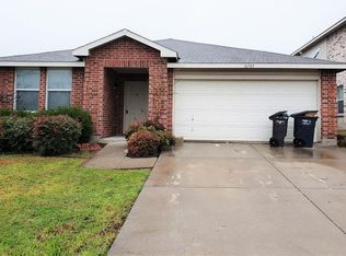 16709 Woodside Dr, Justin, TX 76247