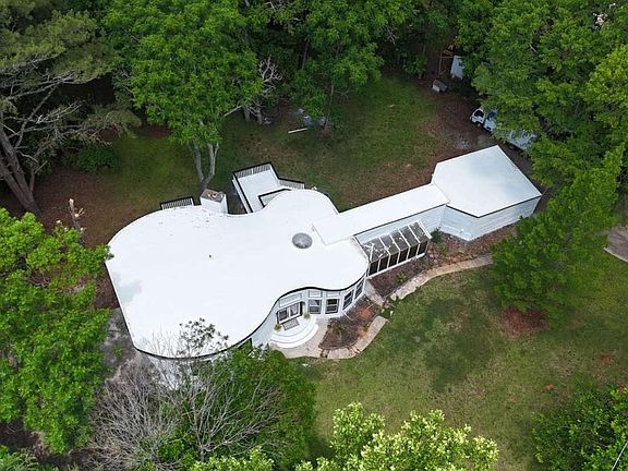 3rd image of 115 Wilkins Rd