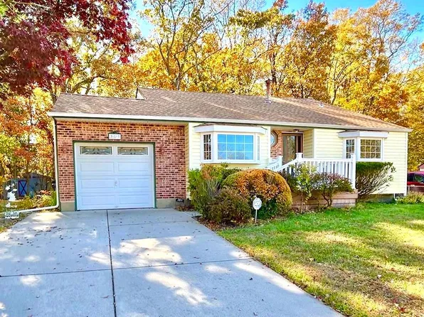 383 Montgomery Dr, Mantua, NJ 08051