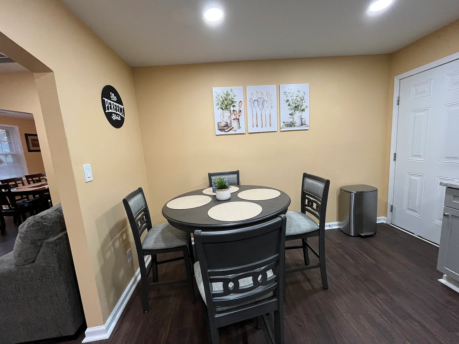 4 bed, 1500 sqft, $3,500 — Photo 3