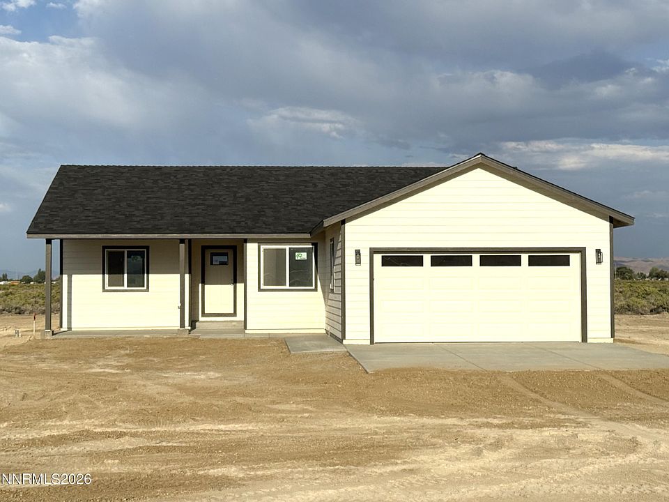 1st image of 700 Emerald Ln