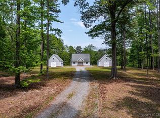 395 Scott Rd, White Stone, VA 22578