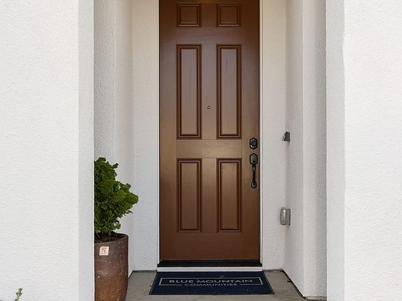 3rd image of 4470 Saone Walk