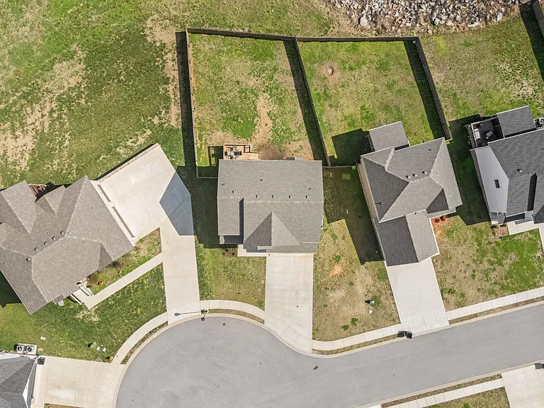 1108 Barnhill Rd — Photo 44