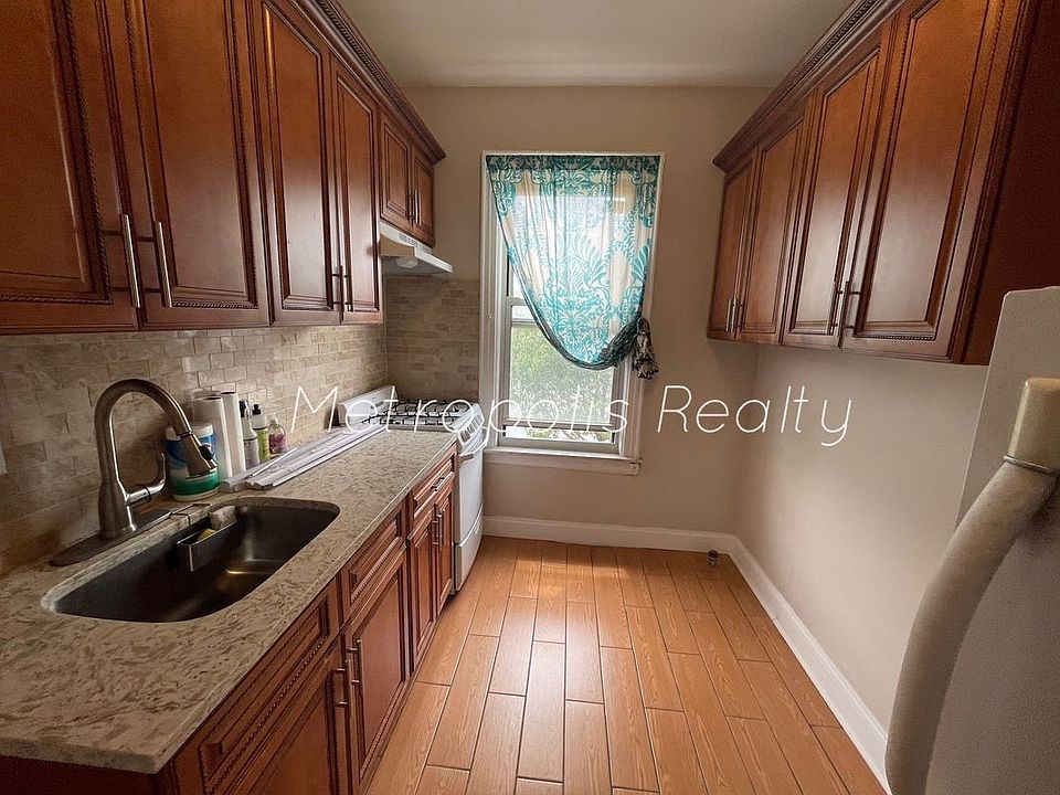 1st image of 24-63 26th St #2R