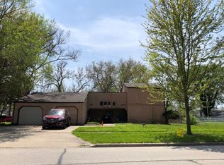1320 E Capitol Ave, Springfield, IL 62703