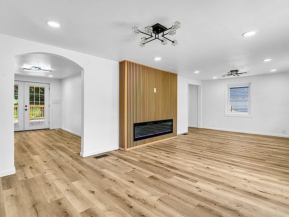 2nd image of 1113 Grandview Ave