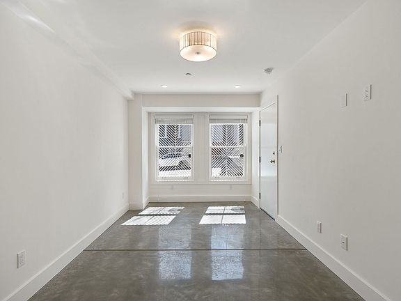 5th image of 225 11th Ave Unit 1