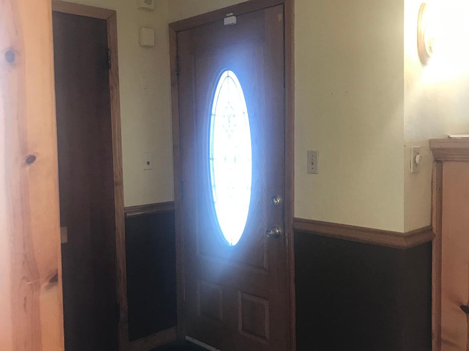 1st image of 932 E Gregory Blvd
