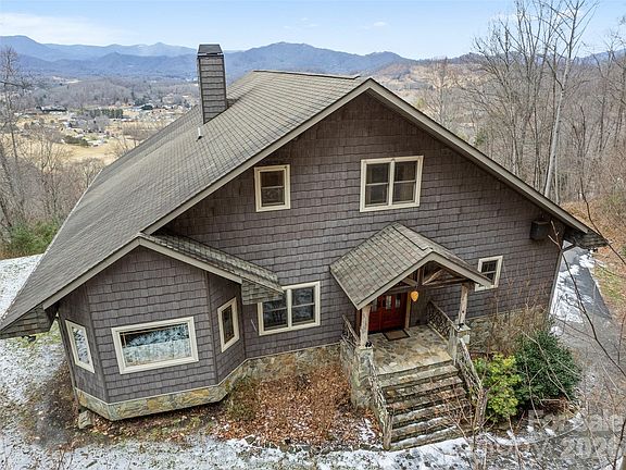 5th image of 579 Bryson Heights Rd