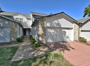 1543 Charlemont Dr, Chesterfield, MO