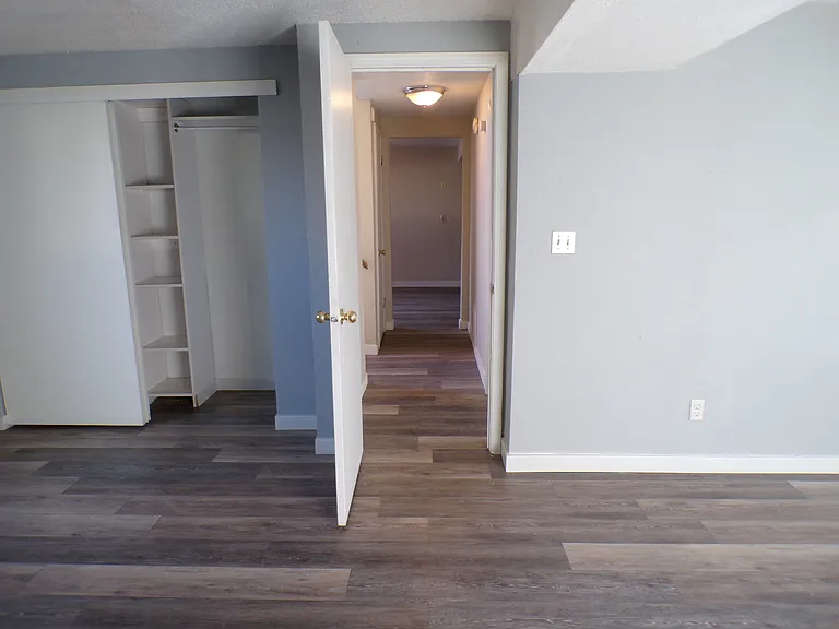 1308 Hartford St — Photo 22