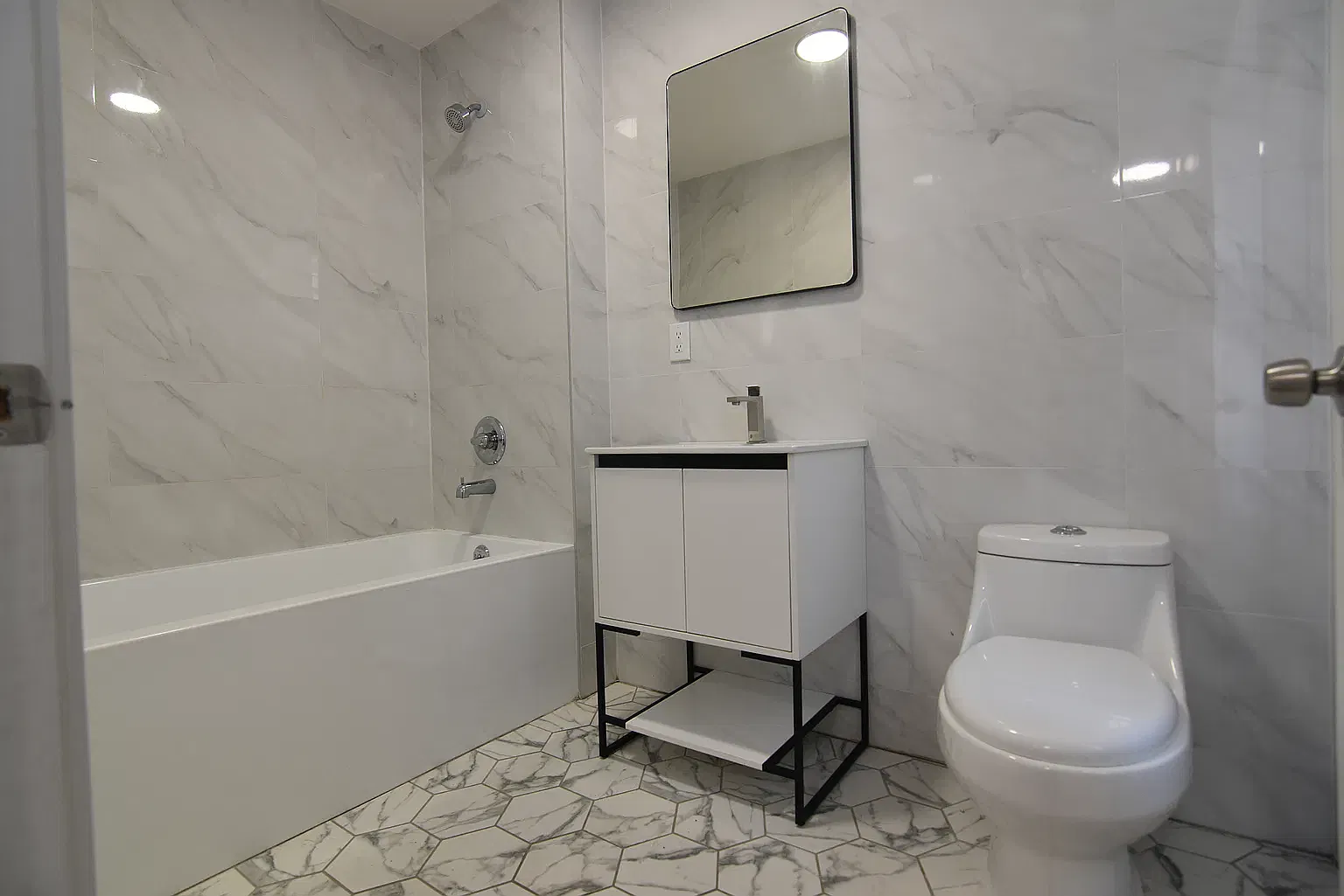 2026 Ocean Avenue — Photo 2
