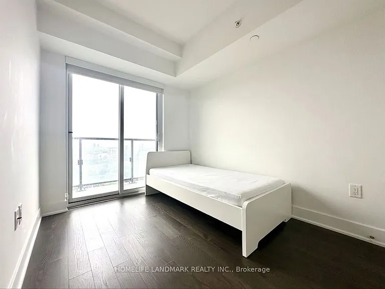 955 Bay St #2912 — Photo 11
