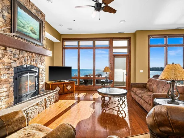 1412 Four 102 Burlington Rd #2, Two Harbors, MN 55616