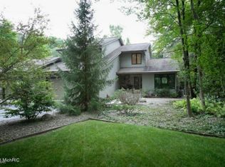 14010 Doster Rd, Plainwell, MI 49080