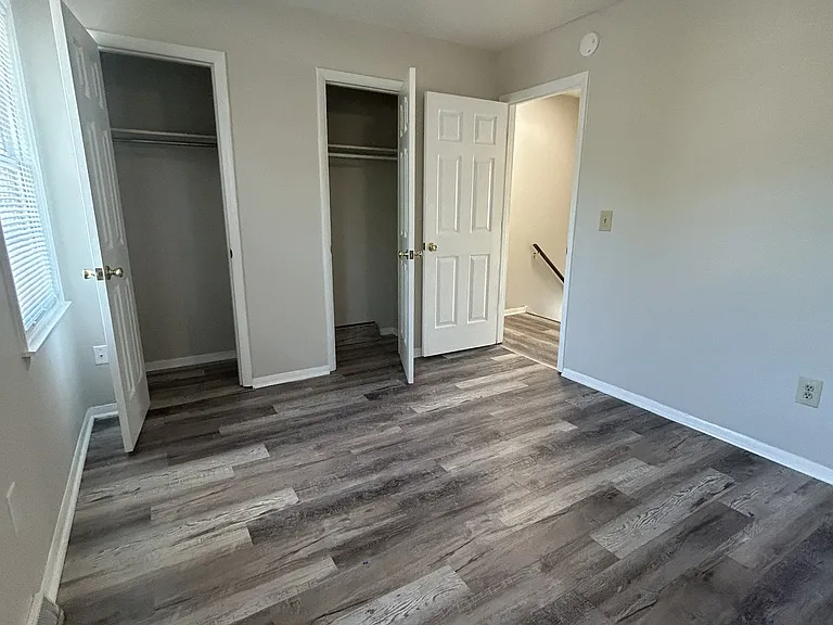 7 Anderson Ave #D — Photo 13