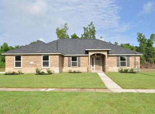 104 Ryan Dr, Dayton, TX 77535