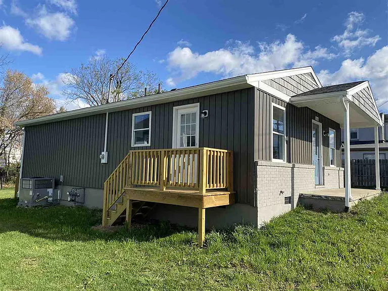314 W Wolfe St — Photo 3