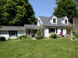 31 Daly Cross Rd, Mount Kisco, NY 10549