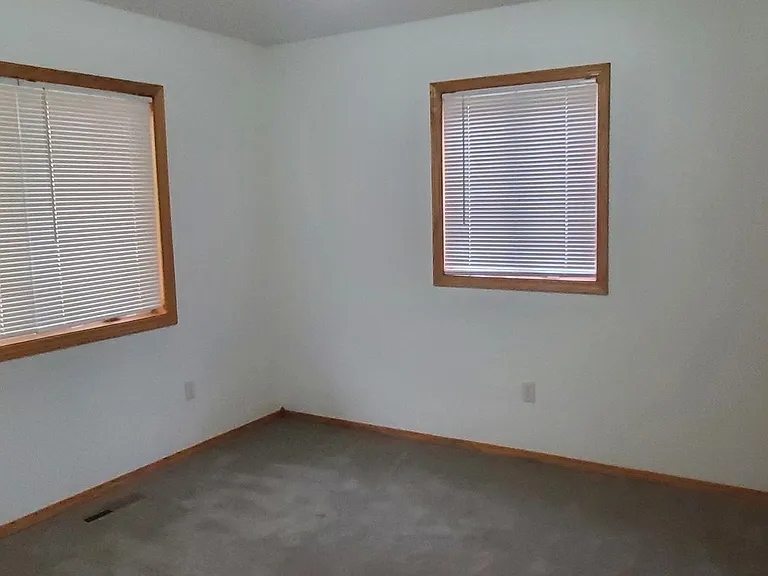 upstairs 2nd bedroom