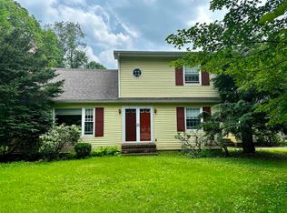 59 Raymond Cir, White River Junction, VT 05001