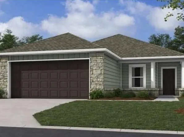 494 Valley View Dr, Tonganoxie, KS 66086