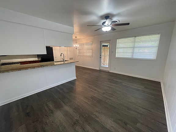 5th image of 3306 Erwin Ave #B