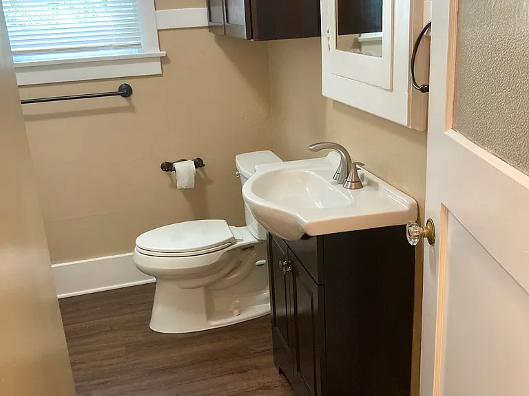 1448 Ash St — Photo 10