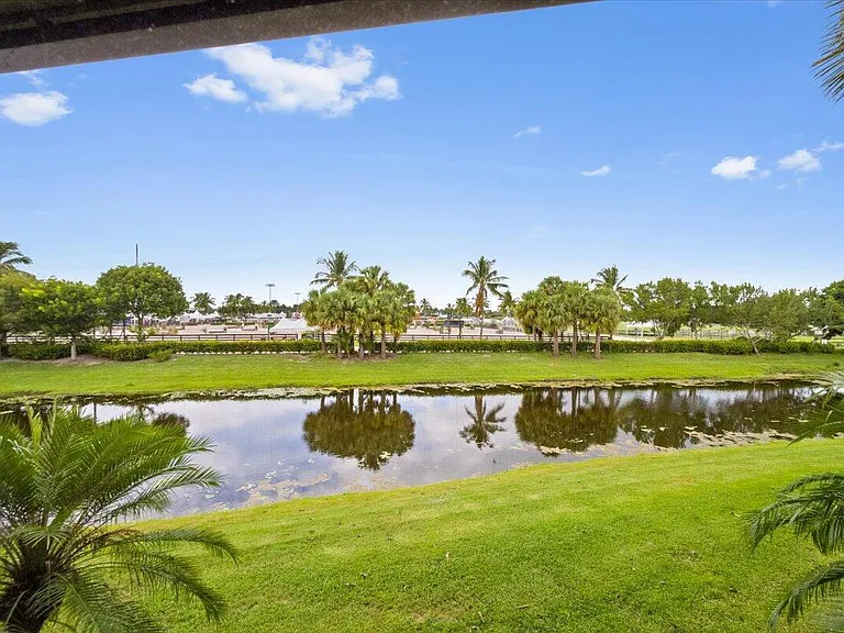 2835 Polo Island Dr #H202 — Photo 35