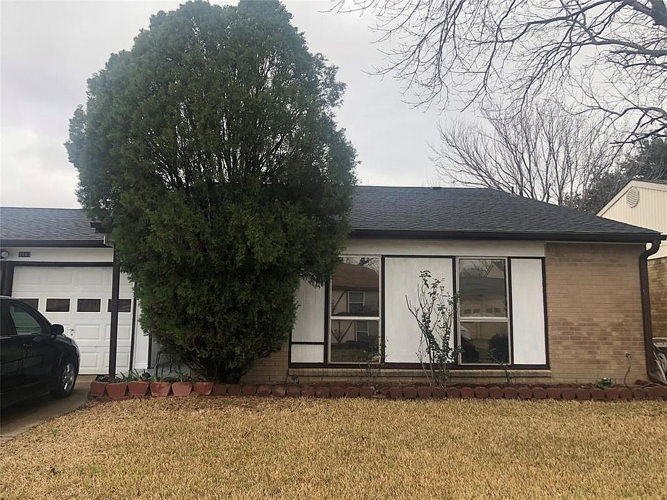 1st image of 2403 Clearwood Dr