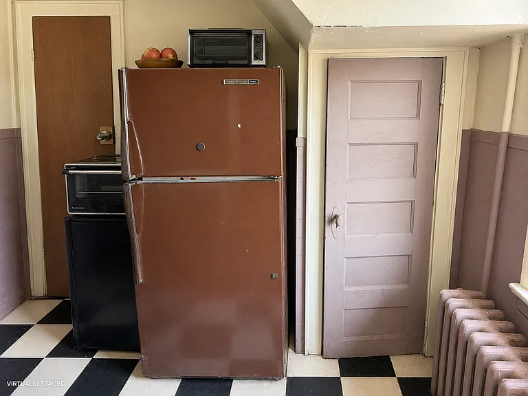 11 High St #2L — Photo 8