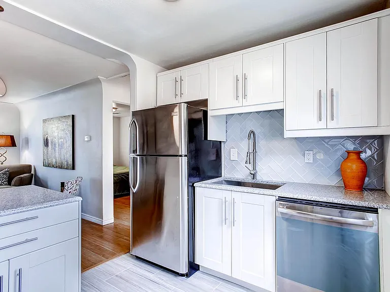 3627 Holly St — Photo 4