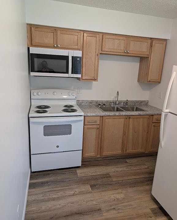 1st image of 26529 Dutch Settlement St APT 4