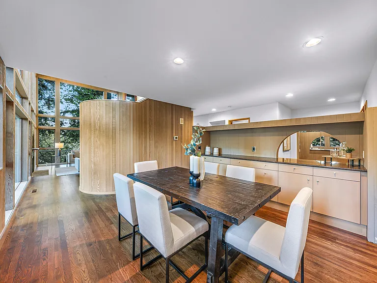 2261 W Lake Sammamish Pkwy SE — Photo 14