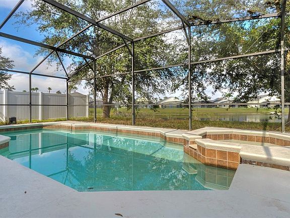 4th image of 16637 Sunrise Vista Dr