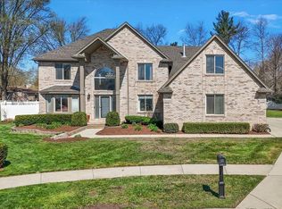 49931 Shelby Creek Dr, Shelby Township, MI 48317