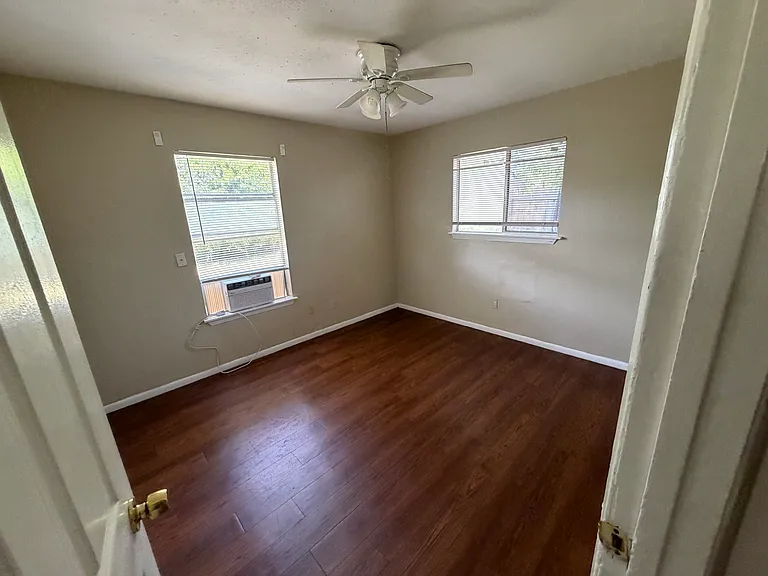 211 Baldwin Ave #203 — Photo 4